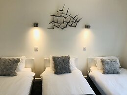 Arma Short Stays - Iffley Road