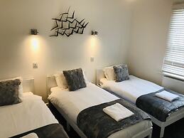 Arma Short Stays - Iffley Road