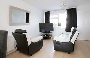 Arma Short Stays - Turner Close