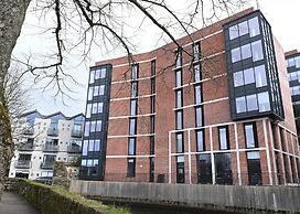 Yugo Explore - Lee Point