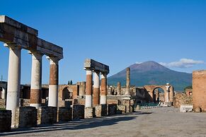 Pompeii Rooms
