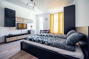 Residence Dobrovskeho 30