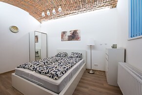 Residence Dobrovskeho 30