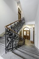 Residence Dobrovskeho 30