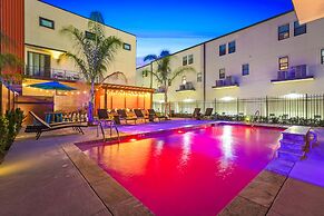 4BR Modern Townhouse near French Quarter