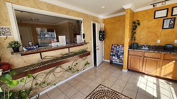 Benbrook Inn & Suites by OYO Fort Worth I-20