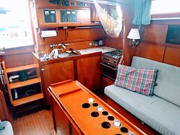 Private Over-the-Water Cabin in San Blas including Meals