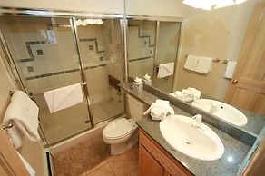 17 Vail Road Condos Ski All Day! Right in the Heart of the Village by 