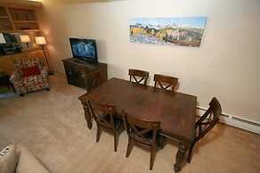 17 Vail Road Condos Ski All Day! Right in the Heart of the Village by 