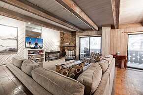 Villa Cortina Condo 5 Minutes Walk to Vail Village by RedAwning