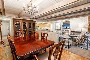 Villa Cortina Condo 5 Minutes Walk to Vail Village by RedAwning