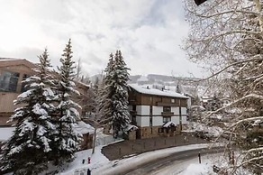 Vorlaufer Condos Short 3 Minute Walk to Vail Village and Gondola One b