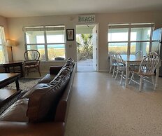 763 North Shore Downstairs 3 Bedroom Apts by RedAwning