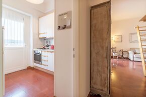 The Quietest Corner of Trastevere, AC & Elevator