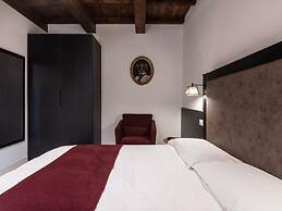 Panisperna Apartment 4