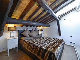 Ibernesi 1 Apartment