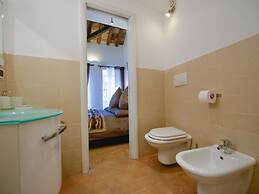 Ibernesi 1 Apartment