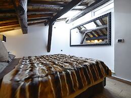 Ibernesi 1 Apartment