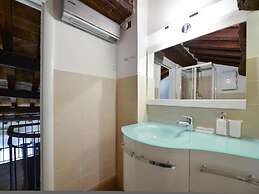 Ibernesi 1 Apartment