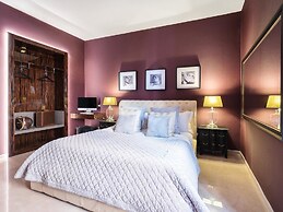 The Brunetti - Luxury Serviced Apartment