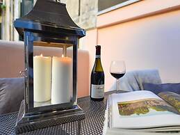 The Brunetti - Luxury Serviced Apartment