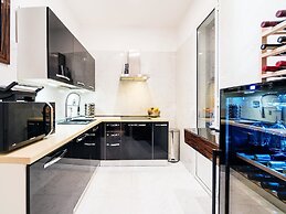 The Brunetti - Luxury Serviced Apartment