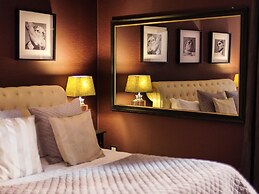 The Brunetti - Luxury Serviced Apartment