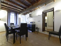 Ibernesi 2 Apartment