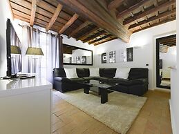 Ibernesi 2 Apartment