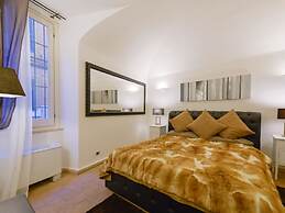 Ibernesi 2 Apartment