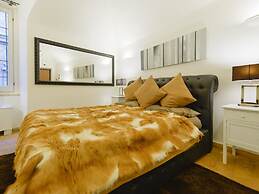 Ibernesi 2 Apartment