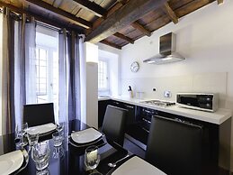 Ibernesi 2 Apartment