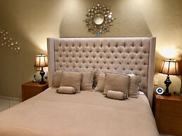 Luxury Condo Romantic Zone-Beach