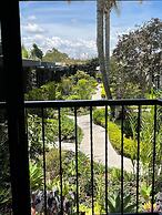 Isak Hotel & Golf Airport