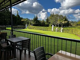 Isak Hotel & Golf Airport