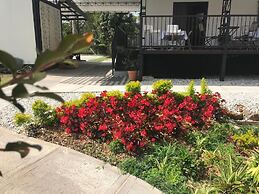 Isak Hotel & Golf Airport