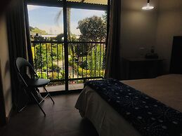 Isak Hotel & Golf Airport