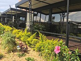 Isak Hotel & Golf Airport