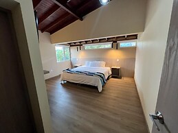 Isak Hotel & Golf Airport