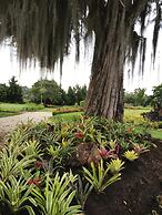 Isak Hotel & Golf Airport