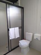 Isak Hotel & Golf Airport