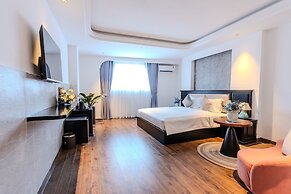 PARK VIEW LUXURY HOTEL