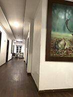 Front One Boutique Tugu Muda Semarang