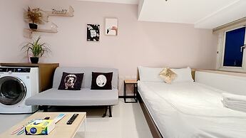 SOGO Dept. Zhongxiao Fuxing MRT