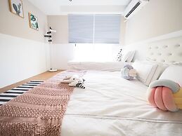 SOGO Dept. Zhongxiao Fuxing MRT