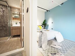 SOGO Dept. Zhongxiao Fuxing MRT