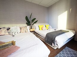 SOGO Dept. Zhongxiao Fuxing MRT