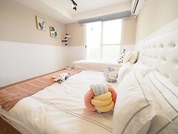 SOGO Dept. Zhongxiao Fuxing MRT