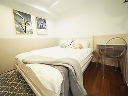 SOGO Dept. Zhongxiao Fuxing MRT