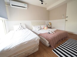 SOGO Dept. Zhongxiao Fuxing MRT